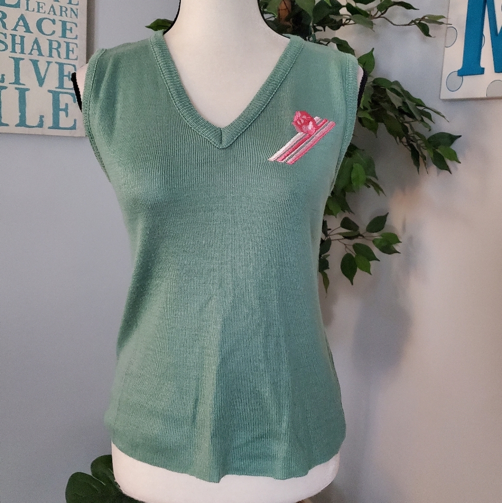 SEARS Vintage 70s Embroidered V-Neck Sleeveless Sweater S/M